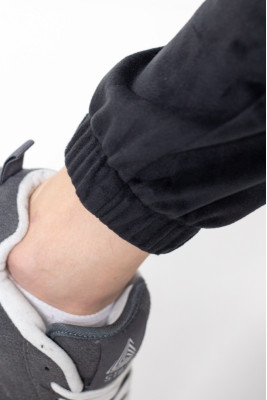 Костюм жіночий